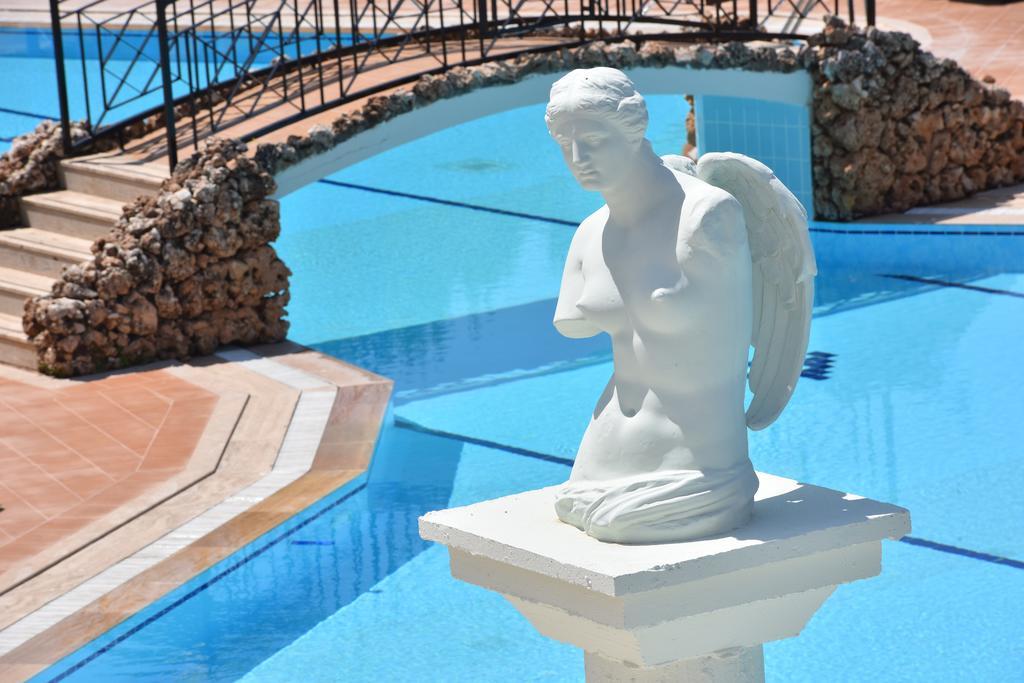 Artemisia Royal Park Club Hotel Олудениз Экстерьер фото